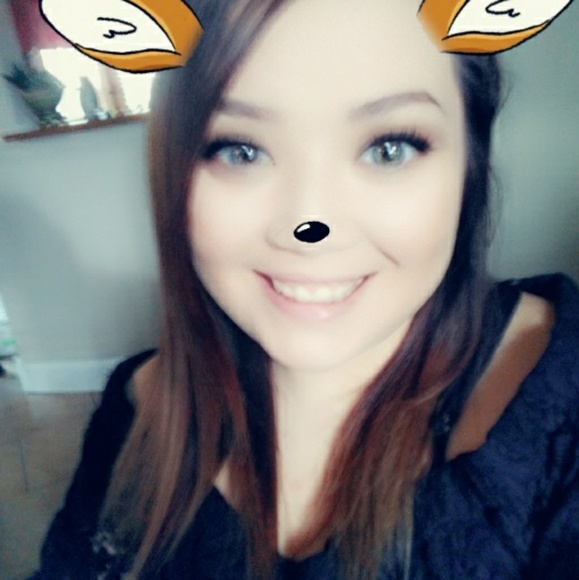 Meet your Posher, Ashley - Picture 1 of 1